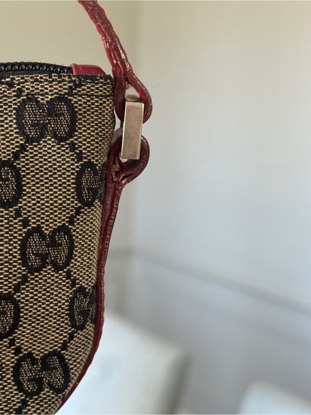 GUCCI GG CANVAS Vintage Boat Pochette Grey/Red - Picture 7 of 12